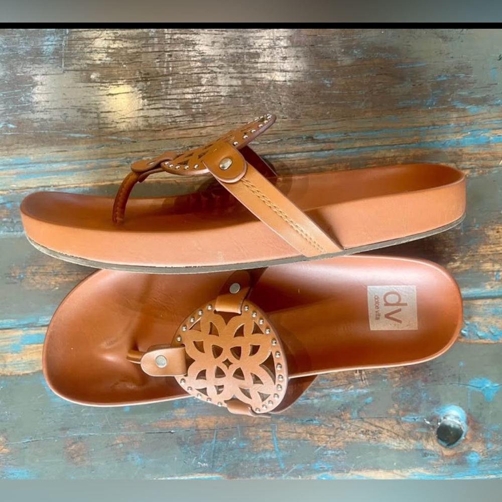 Dolce Vita Stella Tan Brown
Women's Flip Flops 8.5
